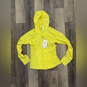 NWT Lululemon Mist Over Windbreaker